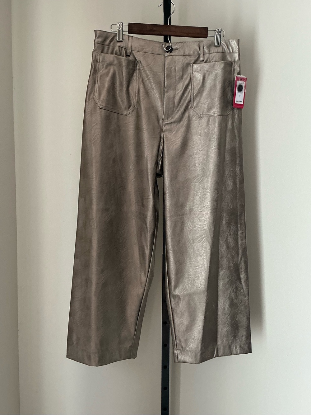 🆕 Vince Camuto | Metallic Silver Wide-Leg Faux Leather Pants
